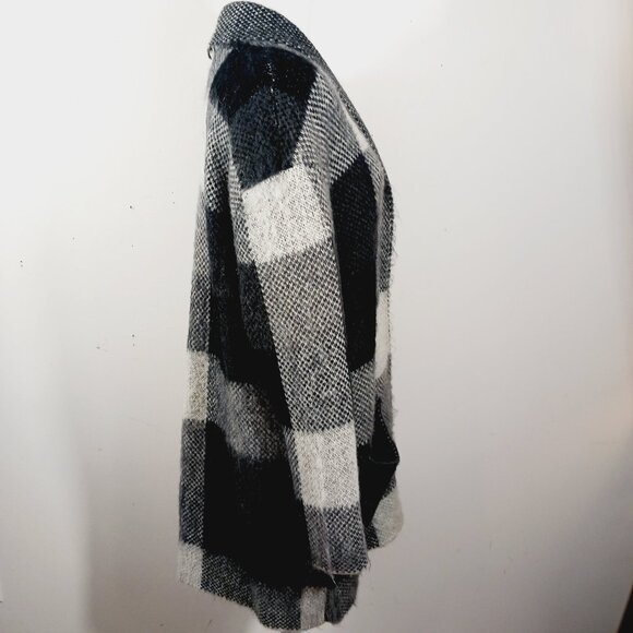 NWT American Eagle Plaid Wool Blend Cardigan Sweater, Jacket Blk/Wht/Gray Sz MED - Picture 6 of 16